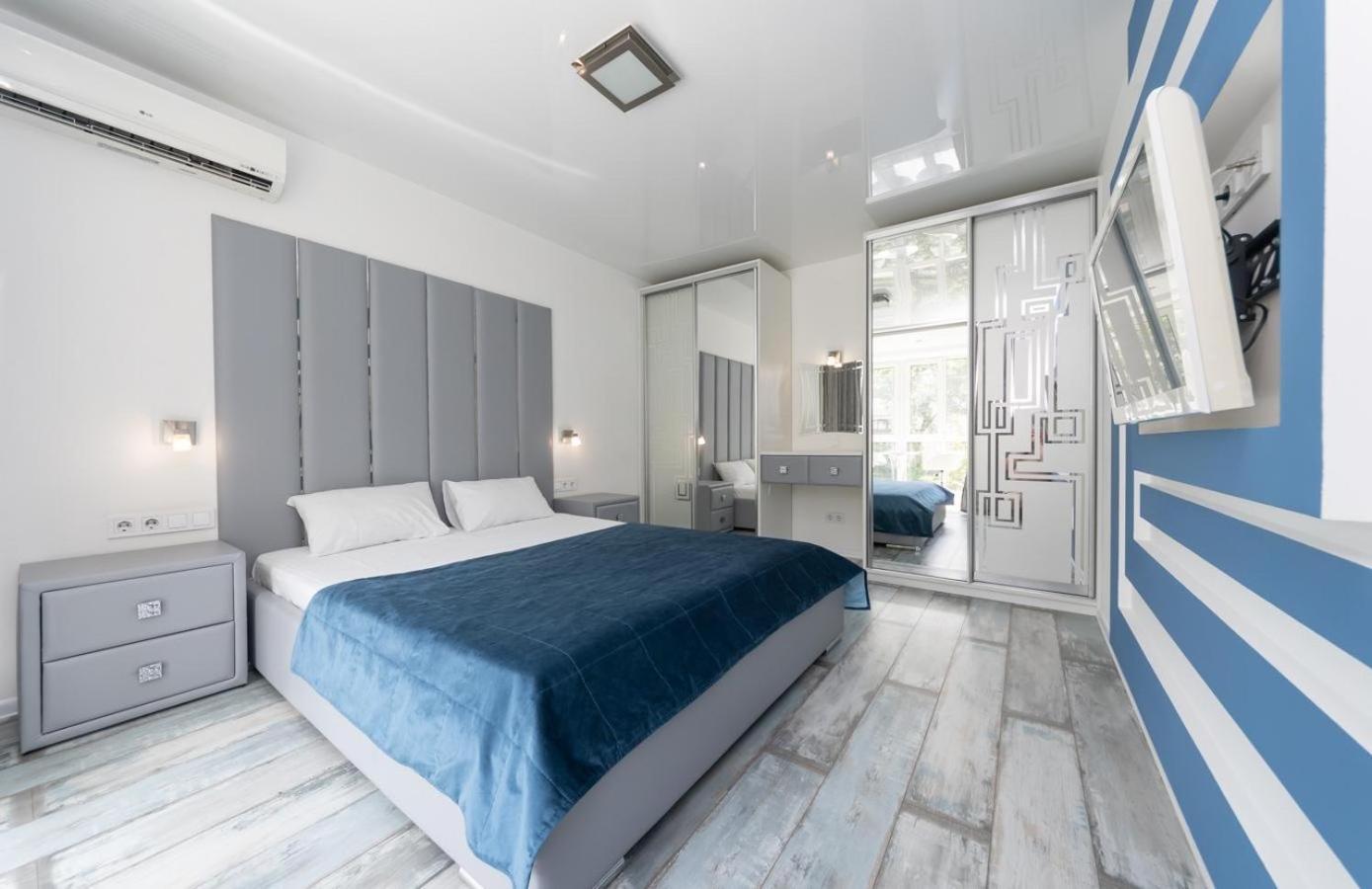 Flat24 On Lesi Ukrainki 3 Apartment Kyiv Exterior photo